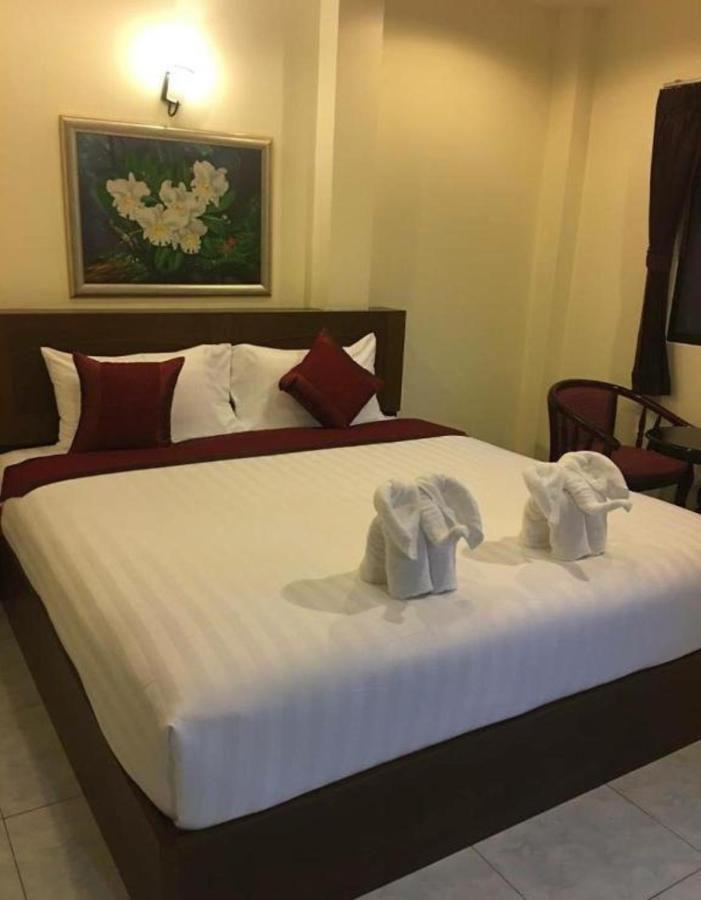 Db Residence Patong Buitenkant foto